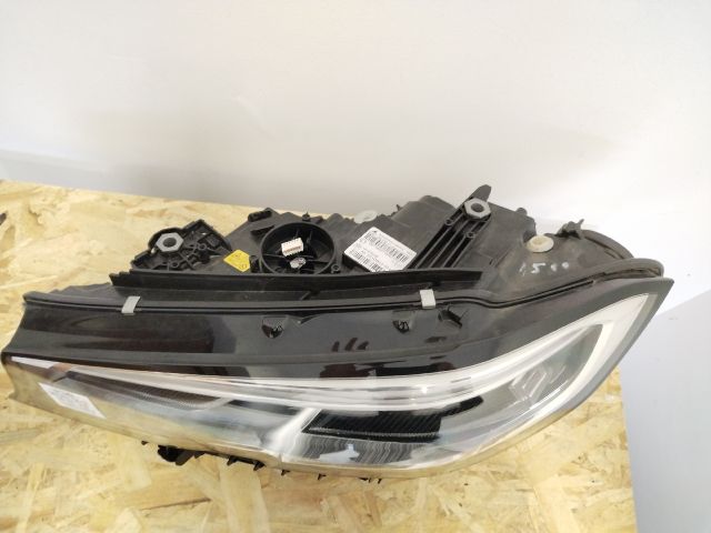 bontott BMW 3 G20-G80 Bal Fényszóró