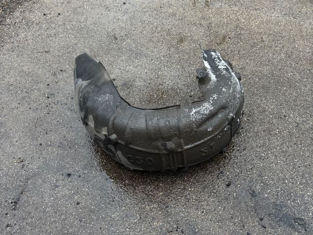 bontott BMW 3 G20-G80 Bal hátsó Dobbetét (Kerékjárati, Műanyag)