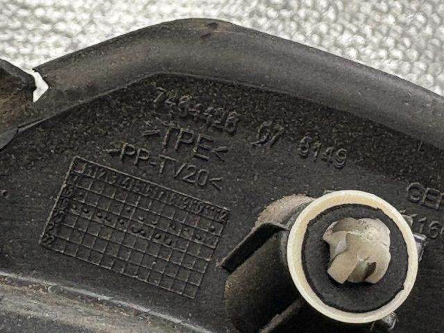 bontott BMW 3 G20-G80 Csomagtérajtó Burkolat (Részeivel)