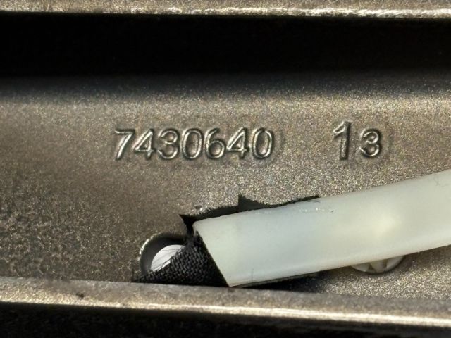 bontott BMW 3 G20-G80 Csomagtérajtó Jobb Zsanér