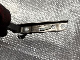 bontott BMW 3 G20-G80 Csomagtérajtó Jobb Zsanér