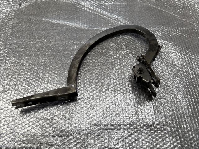 bontott BMW 3 G20-G80 Csomagtérajtó Jobb Zsanér