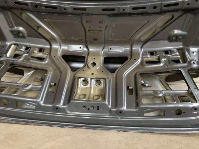 bontott BMW 3 G20-G80 Csomagtérajtó (Üres lemez)