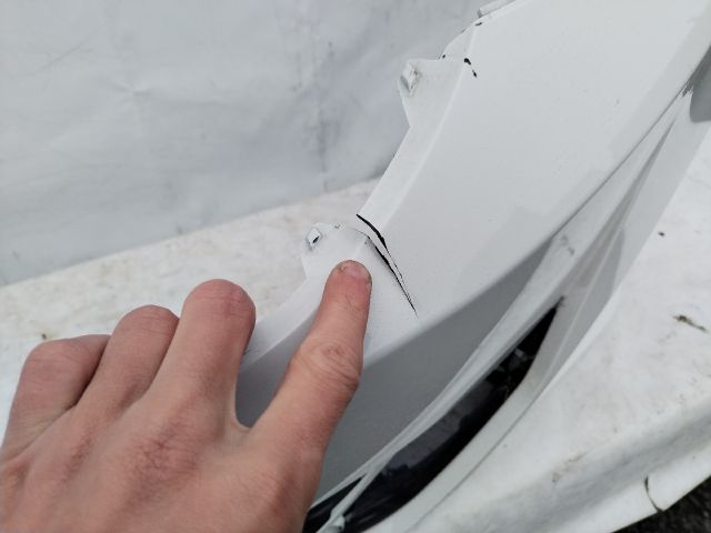 bontott BMW 3 G20-G80 Első Lökhárító (Üresen)