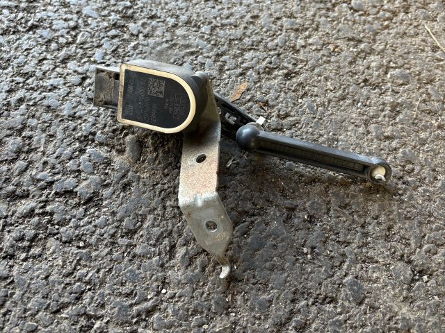 bontott BMW 3 G20-G80 Első Xenon Szintszabályzó Jeladó