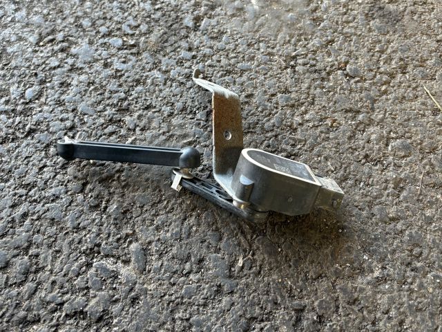 bontott BMW 3 G20-G80 Első Xenon Szintszabályzó Jeladó