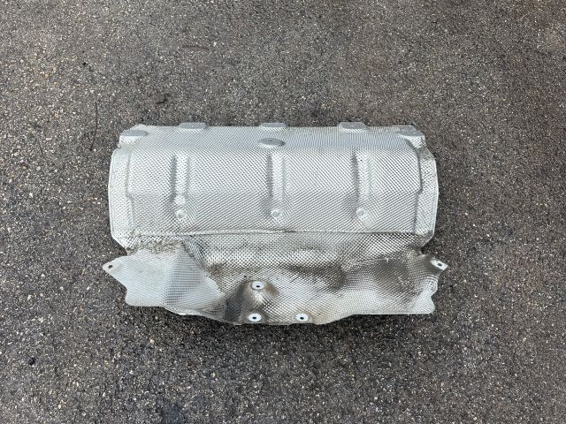 bontott BMW 3 G20-G80 Hátsó Kipufogó Dob Hővédő Lemez