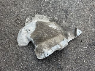 bontott BMW 3 G20-G80 Hátsó Kipufogó Dob Hővédő Lemez