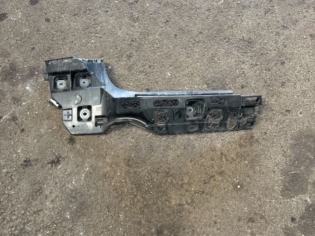 bontott BMW 3 G20-G80 Hátsó középső Lökhárító Tartó (Műanyag)