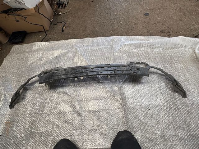 bontott BMW 3 G20-G80 Hátsó középső Lökhárító Tartó (Műanyag)