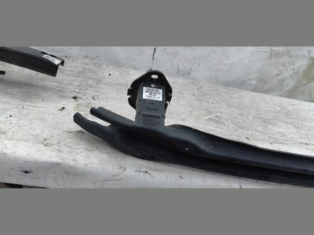 bontott BMW 3 G20-G80 Hátsó Lökhárító Merevítő (Fém)