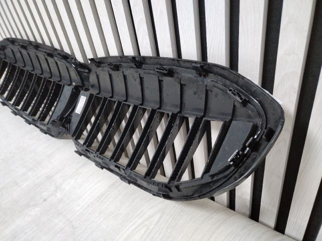 bontott BMW 3 G20-G80 Hűtőrács