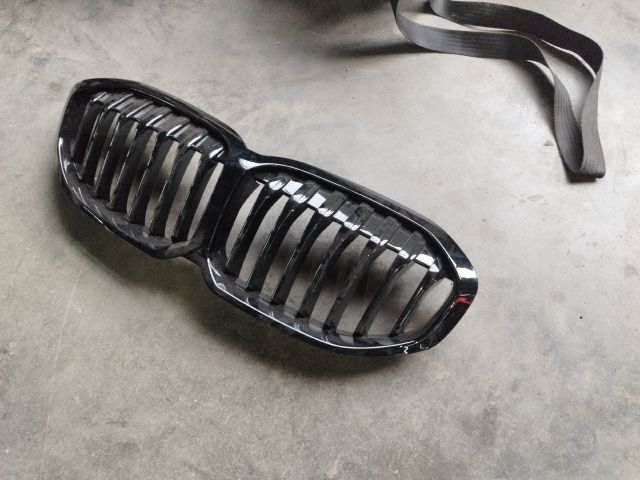 bontott BMW 3 G20-G80 Hűtőrács