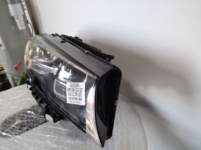 bontott BMW 3 G20-G80 Jobb Fényszóró