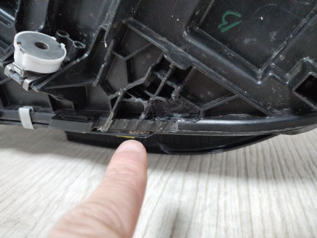 bontott BMW 3 G20-G80 Jobb Fényszóró