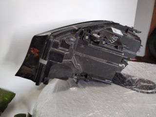 bontott BMW 3 G20-G80 Jobb Fényszóró