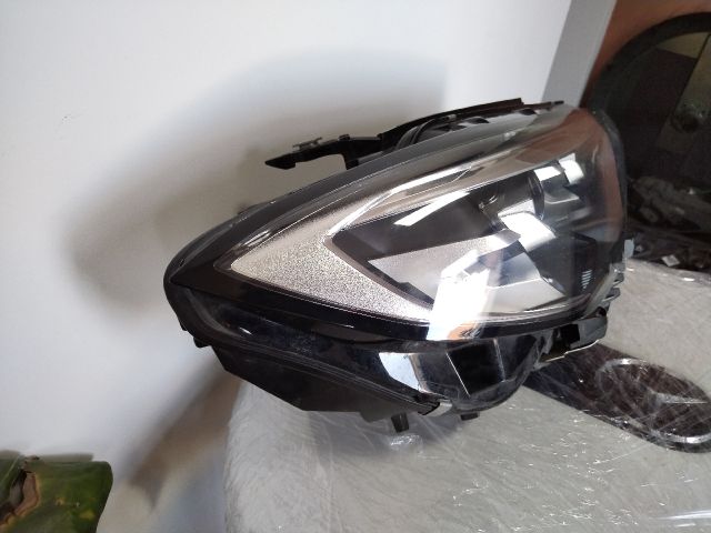 bontott BMW 3 G20-G80 Jobb Fényszóró