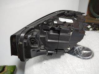 bontott BMW 3 G20-G80 Jobb Fényszóró