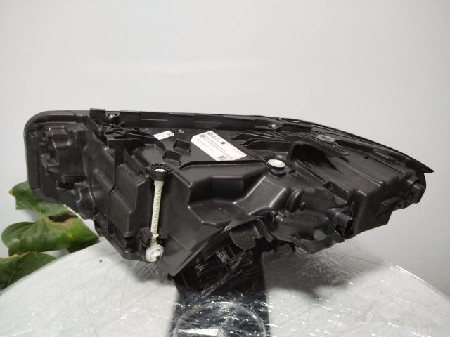 bontott BMW 3 G20-G80 Jobb Fényszóró