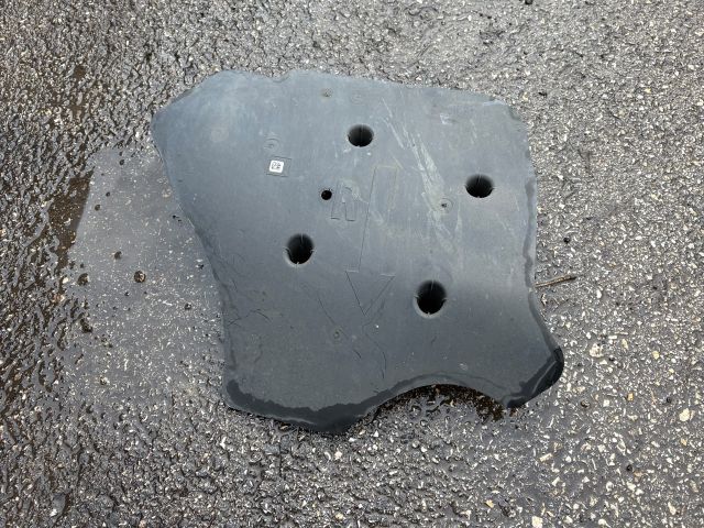 bontott BMW 3 G20-G80 Jobb Lengőkar Tartó