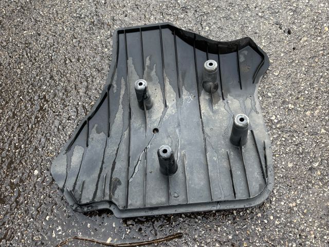 bontott BMW 3 G20-G80 Jobb Lengőkar Tartó