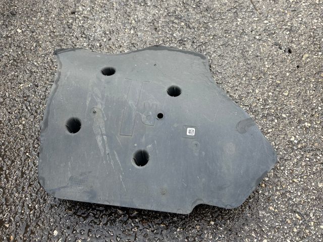 bontott BMW 3 G20-G80 Jobb Lengőkar Tartó