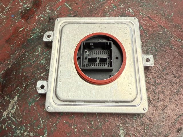 bontott BMW 3 G20-G80 LED Trafó