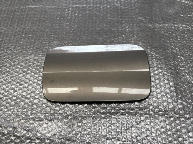 bontott BMW 3 G20-G80 Tankajtó