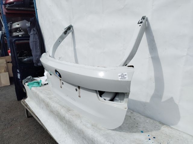 bontott BMW 3 G21, G81 Csomagtérajtó (Üres lemez)