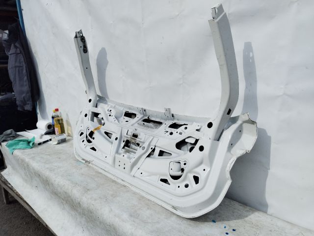 bontott BMW 3 G21, G81 Csomagtérajtó (Üres lemez)