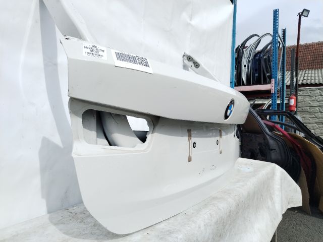 bontott BMW 3 G21, G81 Csomagtérajtó (Üres lemez)