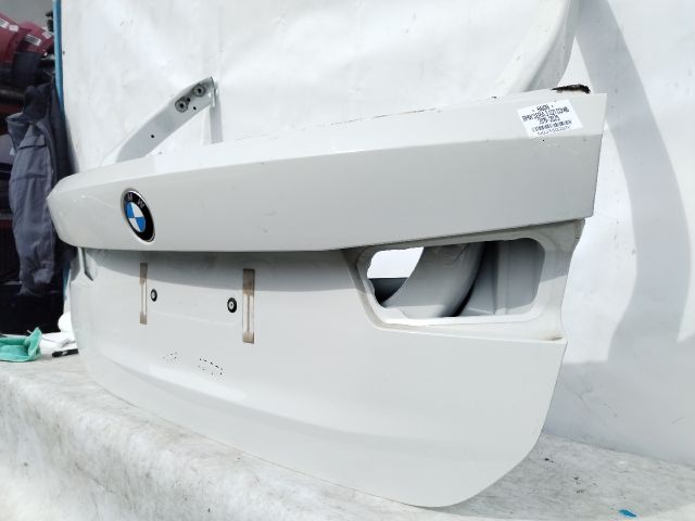 bontott BMW 3 G21, G81 Csomagtérajtó (Üres lemez)