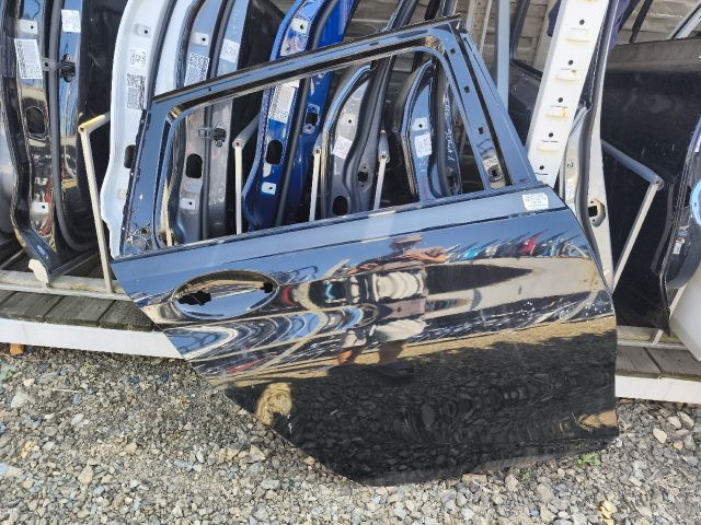 bontott BMW 3 G21, G81 Jobb hátsó Ajtó (Üres lemez)