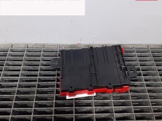 bontott BMW 3 GT Biztosítéktábla Motortér