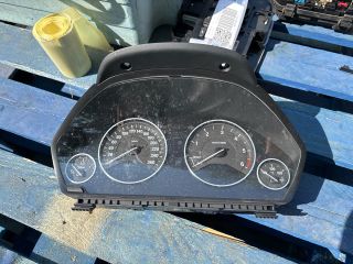 bontott BMW 3 GT Kilométeróra