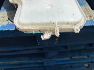 bontott BMW 3 GT Ablakmosó Tartály