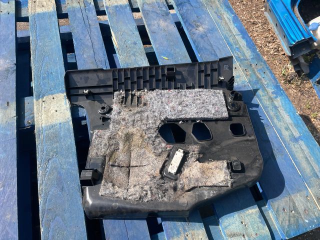 bontott BMW 3 GT Alsó Műszerfal Burkolat