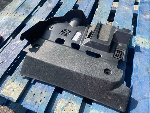 bontott BMW 3 GT Alsó Műszerfal Burkolat