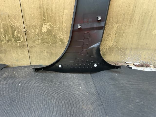 bontott BMW 3 GT Bal B Oszlop Burkolat