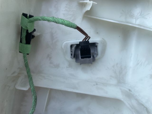 bontott BMW 3 GT Bal B Oszlop Burkolat