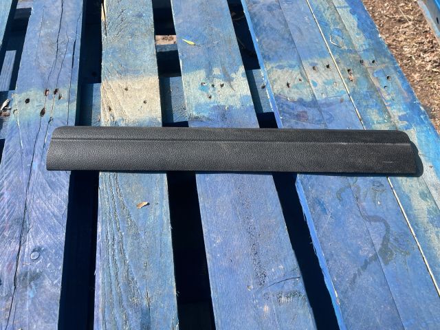 bontott BMW 3 GT Bal első Belső Küszöb Burkolat