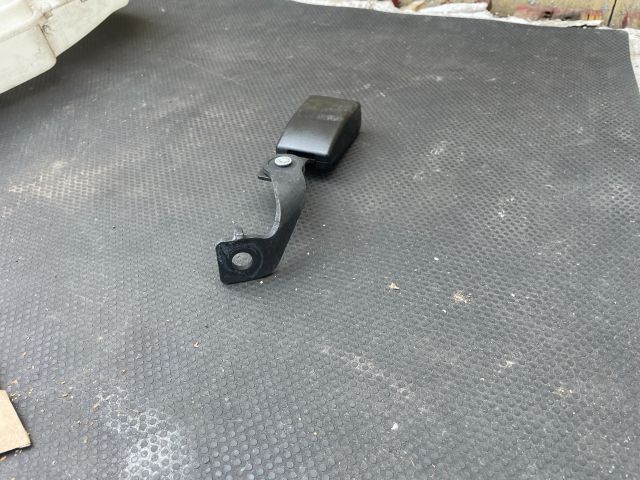 bontott BMW 3 GT Bal hátsó Biztonsági Öv Csat