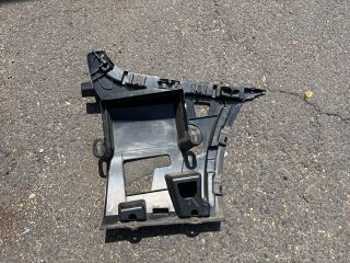 bontott BMW 3 GT Bal hátsó Oldal Lökhárító Tartó (Műanyag)