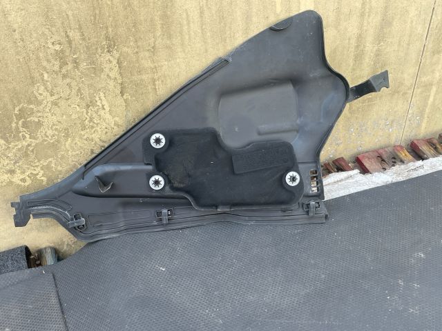 bontott BMW 3 GT Bal Levélrács Záróvég