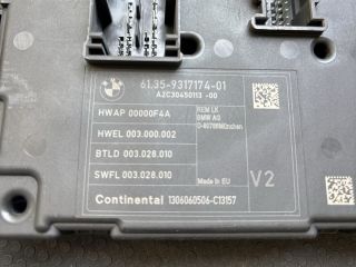 bontott BMW 3 GT Biztosítéktábla Csomagtér