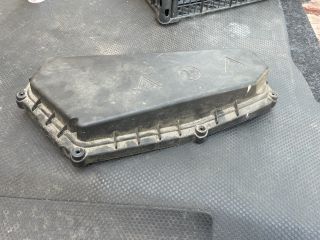 bontott BMW 3 GT Biztosítéktábla Fedél