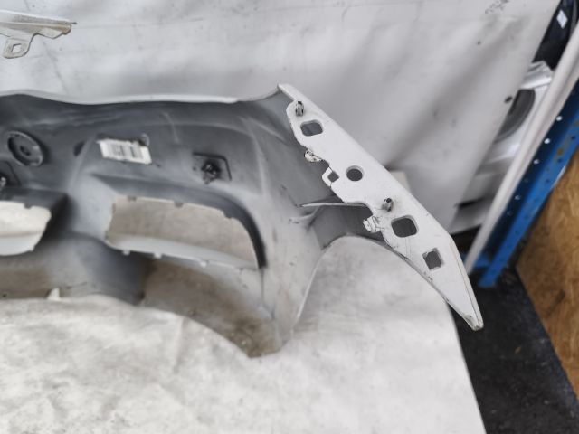 bontott BMW 3 GT Első Lökhárító (Üresen)