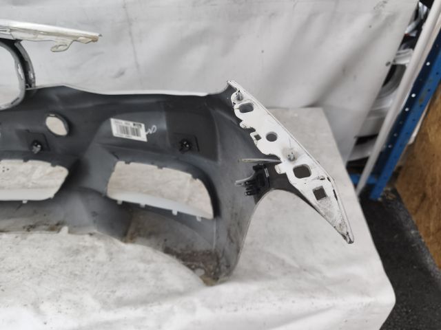bontott BMW 3 GT Első Lökhárító (Üresen)