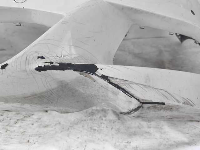 bontott BMW 3 GT Első Lökhárító (Üresen)