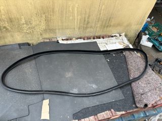 bontott BMW 3 GT Jobb első Gumikéder